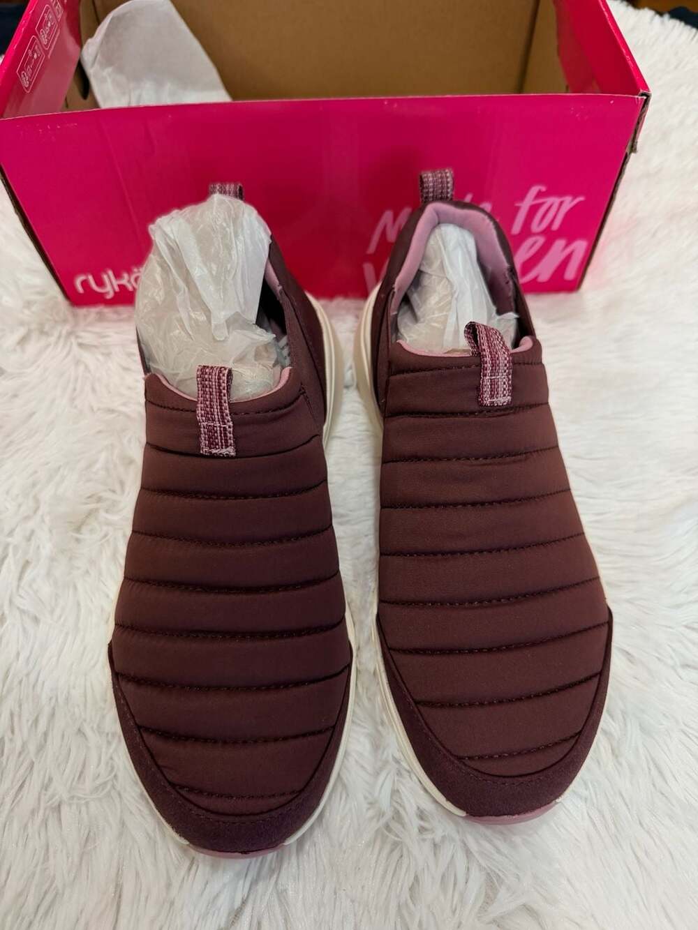 Ryka Women's Pursuit Slip On Quilted Sneakers Windsor Red Size 9 Wide
